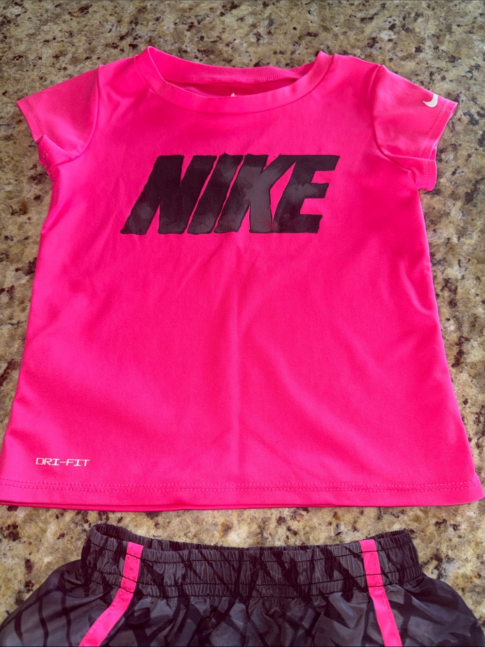 Nike Pink and Black Girls' Active Set - Picture 3 of 10